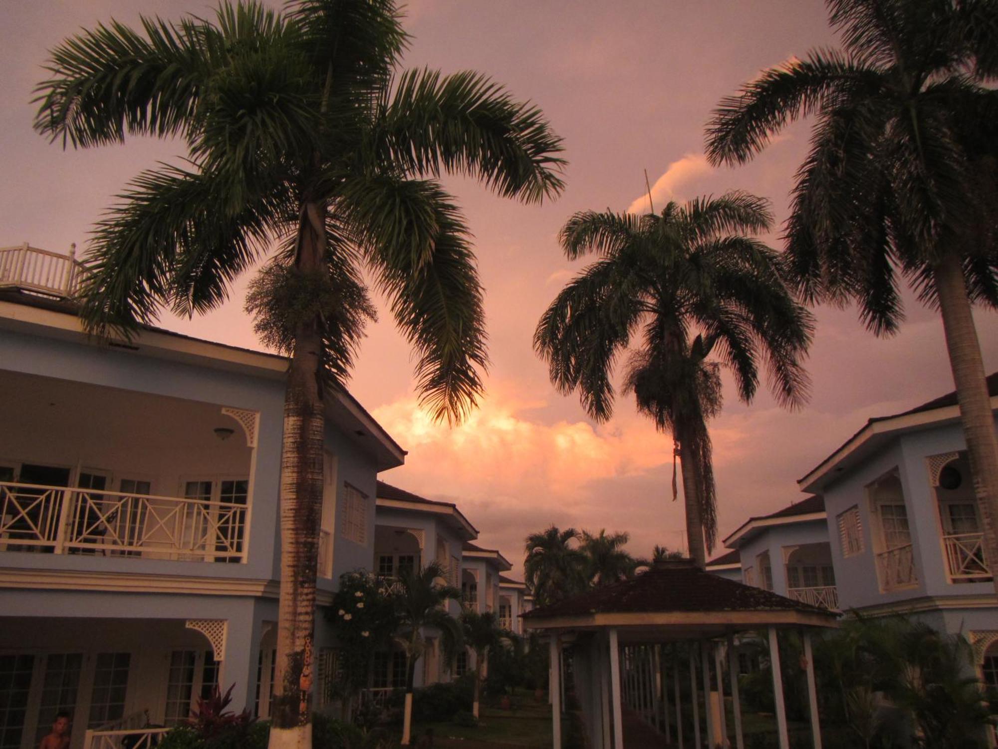 Beachcomber Club Resort Negril Exterior photo