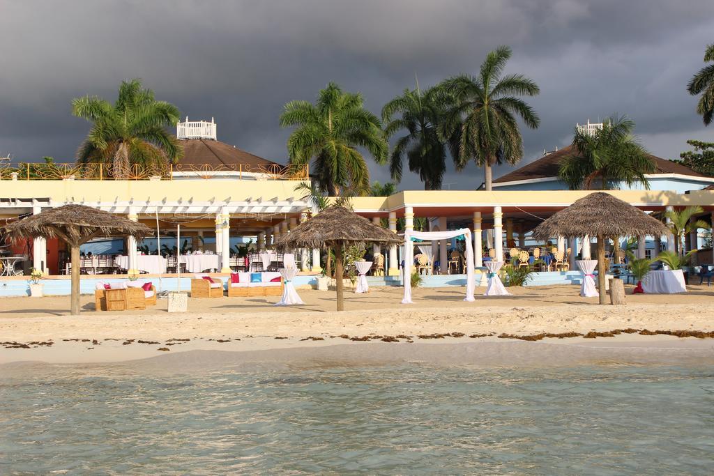 Beachcomber Club Resort Negril Exterior photo