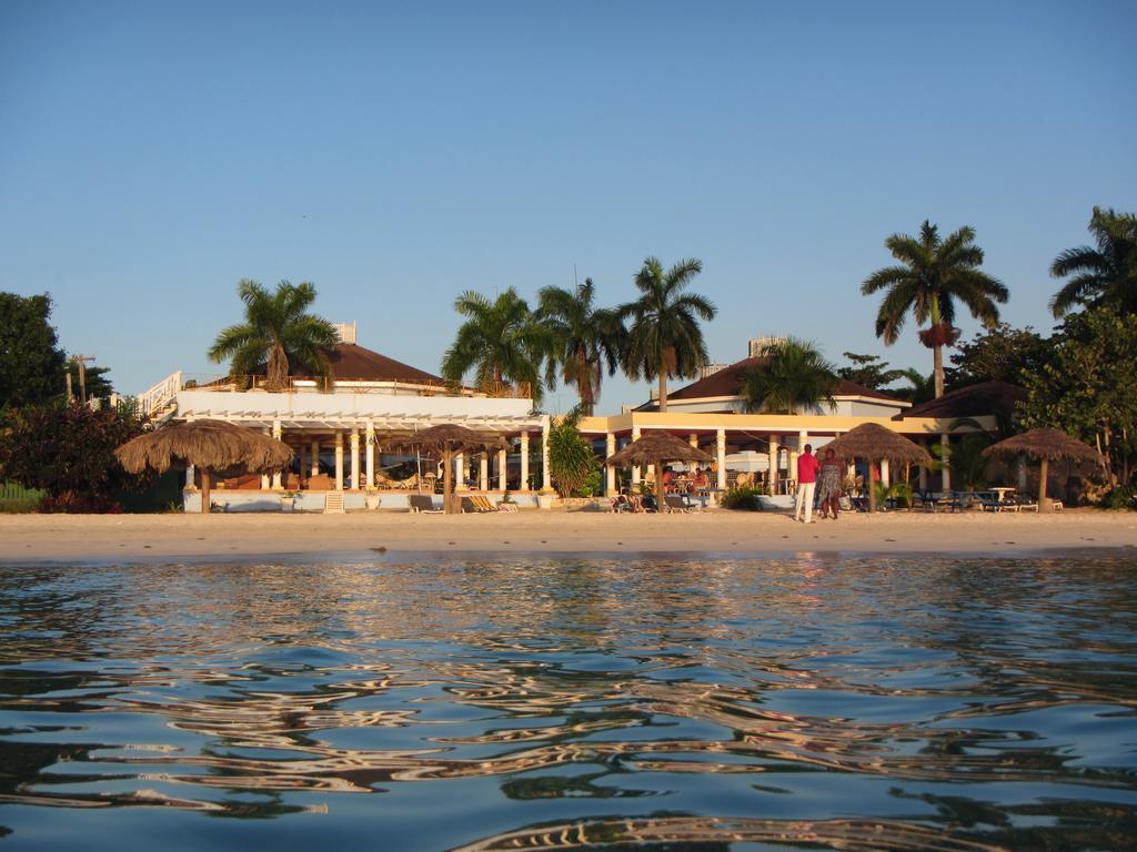 Beachcomber Club Resort Negril Exterior photo