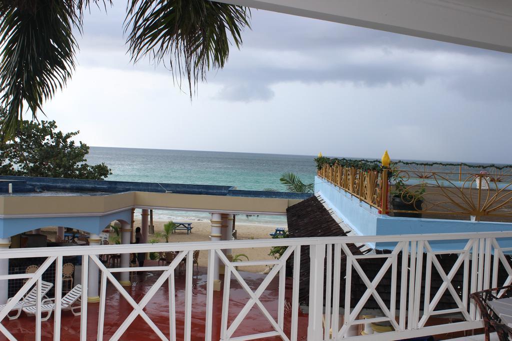 Beachcomber Club Resort Negril Exterior photo