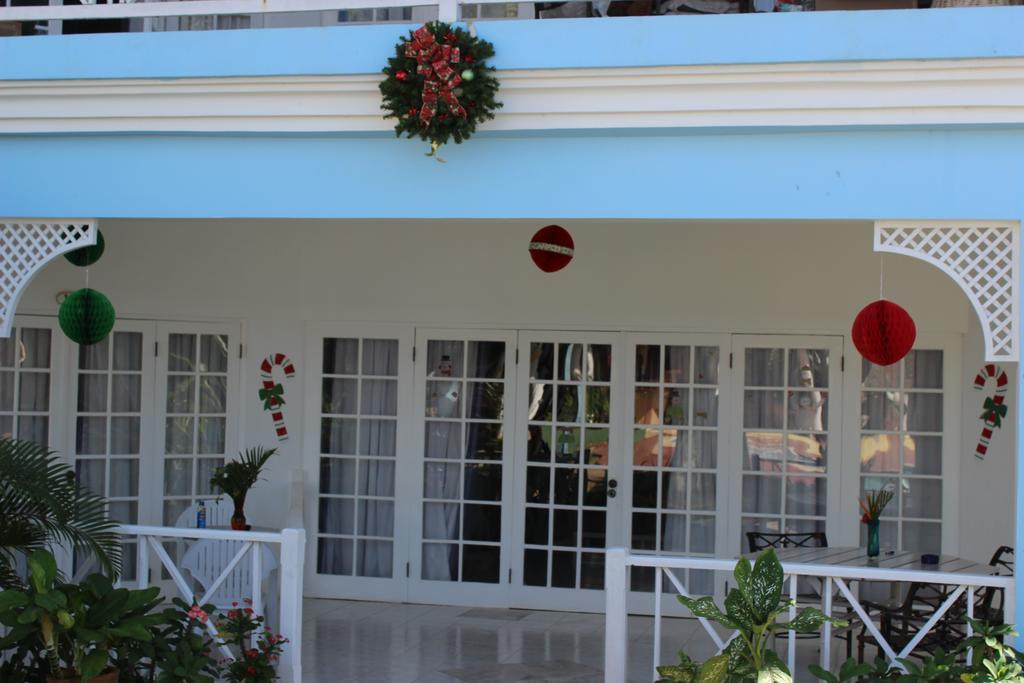 Beachcomber Club Resort Negril Exterior photo