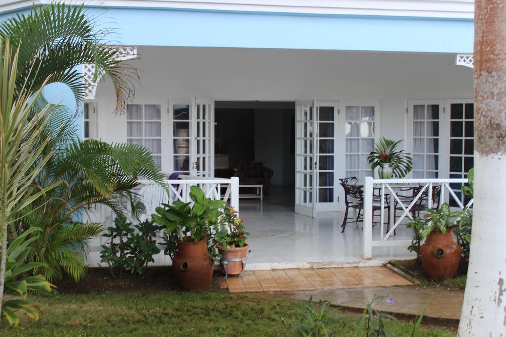 Beachcomber Club Resort Negril Exterior photo